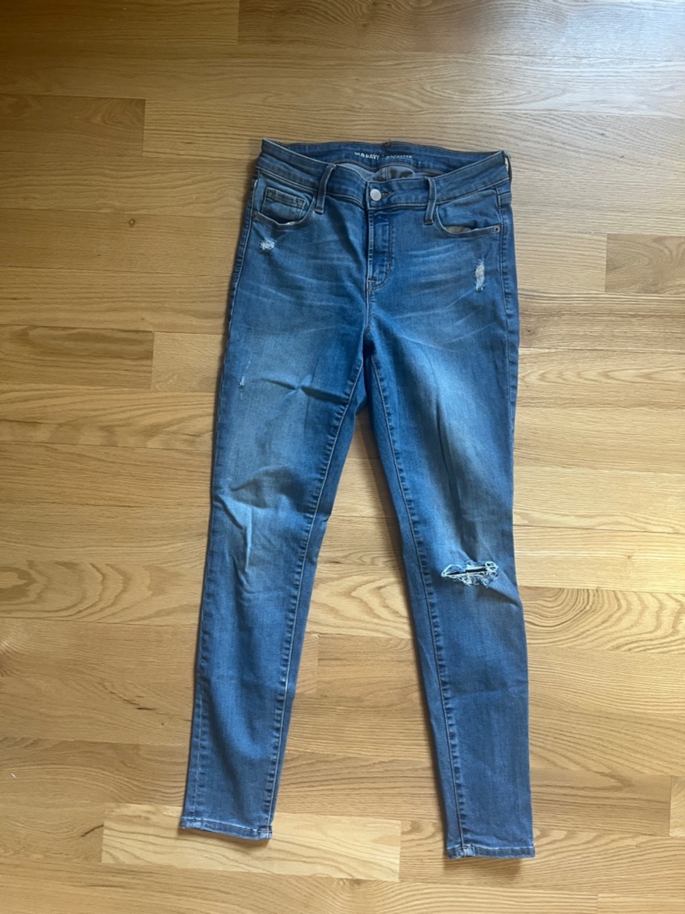Old Navy Medium Blue Skinny Jeans with Distressed Knee
